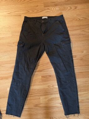 Studio Blue Black Cargo Pants 30